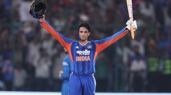 अभिषेक शर्मा ने तोड़ा सूर्यकुमार यादव का वर्ल्ड रिकॉर्ड, T20I में सबसे कम गेंदों पर 2000 रन बनाने वाले टॉप-5 बल्लेबाज