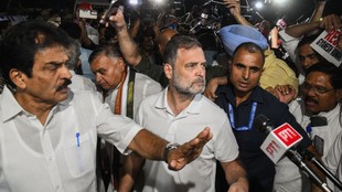 President Droupadi Murmu, Rahul Gandhi latest news, vote chori allegations, election chori, INDIA bloc, Chief Election Commissioner Gyanesh Kumar, ballot paper voting demand, Rahul Gandhi President Murmu meeting