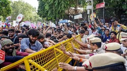 ड्रोन, पुलिस कर्मी, बैरिकेड्स… इंडिया गेट से जंतर-मंतर तक मार्च से पहले नई दिल्ली में सुरक्षा के कड़े इंतजाम