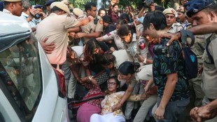 Jantar Mantar Protest, Delhi Police, detained, Delhi Police detention, female journalists sexual assault complaint,