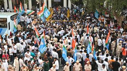 ‘क्या ये भारत-पाकिस्तान की सीमा है?’, राजघाट मार्च के रास्ते में पैरा-मिलिट्री फोर्स देख भड़कीं जेबी माथेर, कहा- हम नागरिक हैं या आतंकवादी