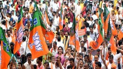 अमित शाह के लोकसभा क्षेत्र गांधीनगर में बीजेपी का शानदार प्रदर्शन, कांग्रेस दूसरे नंबर पर, AAP का नहीं खुला खाता