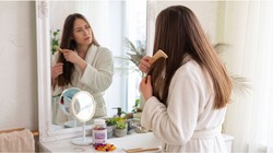 हेयर ग्रोथ के लिए Biotin कितना जरूरी? सप्लीमेंट लेने से पहले जान लें ये बातें