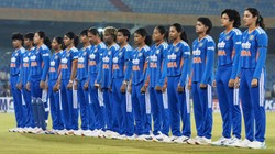 IND W vs ZIM W: नंदनी शर्मा के 2 विकेट, भारत को मिला 115 का लक्ष्य; काली पट्टी बांधकर क्यों उतरीं दोनों टीमों की खिलाड़ी