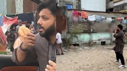 बांग्लादेशी मंत्री इशराक हुसैन ने छापेमारी अभियान में लोगों पर तानी बंदूक, बाद में दी सफाई- मैंने इसे चलाया नहीं