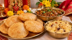 कन्या पूजन के लिए बनाएं चना, पूरी और हलवा, शेफ से जानें बनाने का सही तरीका