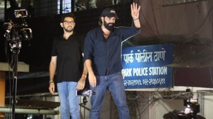 Gyanesh Kumar resignation demand, Mumbai CEC Gyanesh Kumar protest, Shivaji Park protest, Aaditya Thackeray latest news, Amit Thackeray protest, Shiv Sena UBT news,