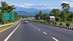 ‘एक देश-एक मॉडल’ की तर्ज पर बनेंगी राजमार्ग से जुड़ी रेलवे योजनाएं