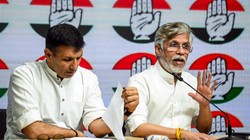 ‘नरेंद्र मोदी को डर लग रहा है और डरना भी चाहिए’, इंडिया ब्लॉक प्रोटेस्ट में शामिल पवन खेड़ा का सरकार पर निशाना