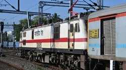 40 घंटे से ज्यादा चलने वाली 11 ट्रेनों पर रेलवे की खास नजर, सफाई से टॉयलेट तक होगी लगातार निगरानी