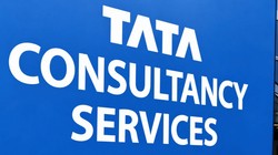 TCS Share Price: वित्तीय नतीजों के बाद 5% उछला शेयर, खरीदें, बेचें या होल्ड करें? जानें ब्रोकरेज की राय