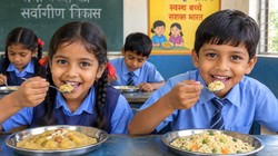 यूपी के स्कूलों में हलवा-उपमा बांटेगी योगी सरकार, जानें क्या है योजना और कब से लागू होगी