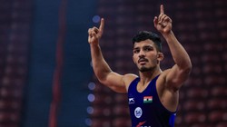 सब्जी बेचने वाले के बेटे ने U23 कुश्ती विश्व चैंपियनशिप में रचा इतिहास, रजत झटक पदकों की हैट्रिक भी लगाई