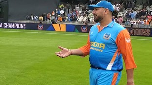 Yuvraj Singh, Chris Gayle, West Indies Champions beat India Champions, WCL 2026, World Championship of Legends 2026, India Champions vs West Indies Champions, Robin Uthappa, Chadwick Walton, IND CH vs WI CH, Ind ch vs wi ch