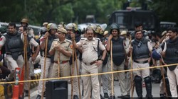 57 मेट्रो स्टेशन हो सकते हैं बंद, ऐप-बेस्ड कैब पर पाबंदियां और 10 डिटेंशन सेंटर तैयार… CJP के प्रदर्शन पर दिल्ली में सख्ती