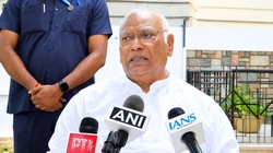 ‘प्रधानमंत्री और गृहमंत्री अराजकता फैला रहे’, कांग्रेस अध्यक्ष खड़गे का केंद्र पर हमला; बोले- CJI से हाथ जोड़कर निवेदन करेंगे