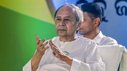 चुनाव आयोग के खिलाफ विपक्ष के प्रदर्शन में नया ट्विस्ट, AAP-DMK ने बनाई दूरी तो नवीन पटनायक की पार्टी ने किया ‘सरप्राइज’