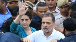 राहुल-प्रियंका गांधी पर तीन और FIR, कल हुए प्रदर्शन पर दिल्ली पुलिस का एक्शन, जवानों के साथ कथित मारपीट का आरोप